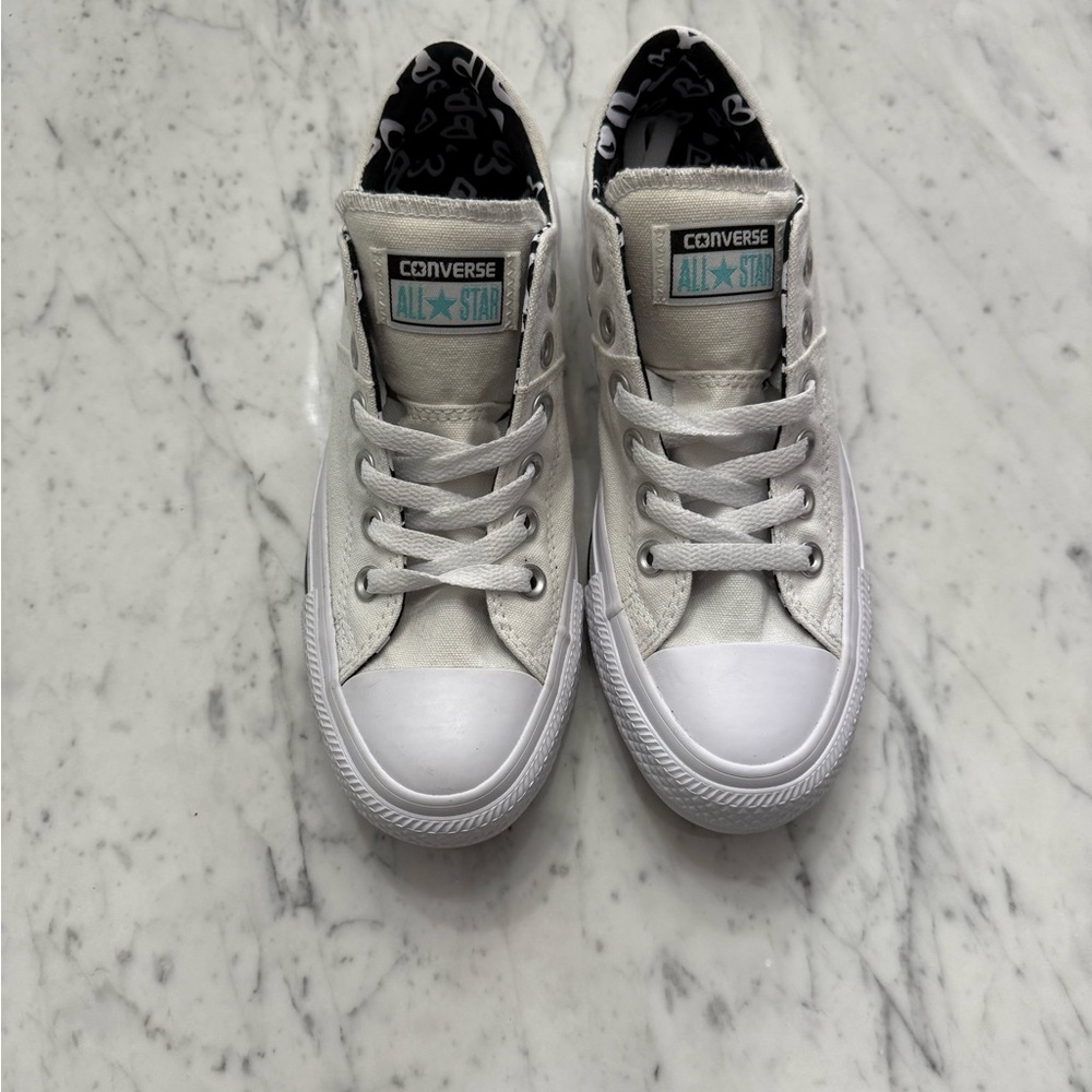 ❤️SOLD❤️ NEW Converse Chuck Taylor All Star OX Madison White - 551585C Size 7 - Picture 2 of 5